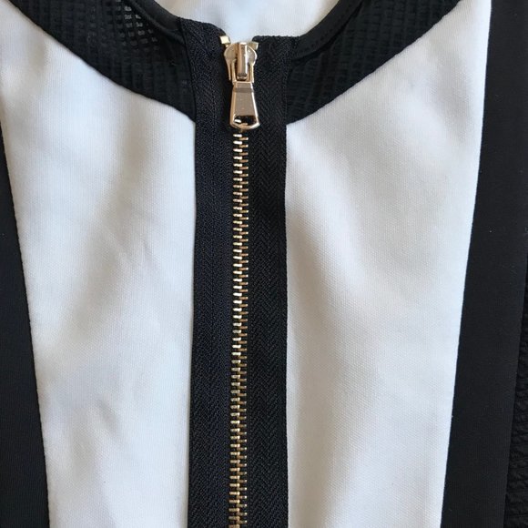 SUZY SHIER Peplum Sleeveless Black White Blouse - Picture 5 of 5